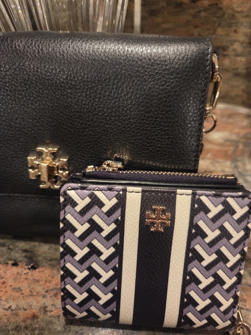 Tory Burch Black Leather Crossbody Bag with Black Patterned Wallett - Picture 2 of 8